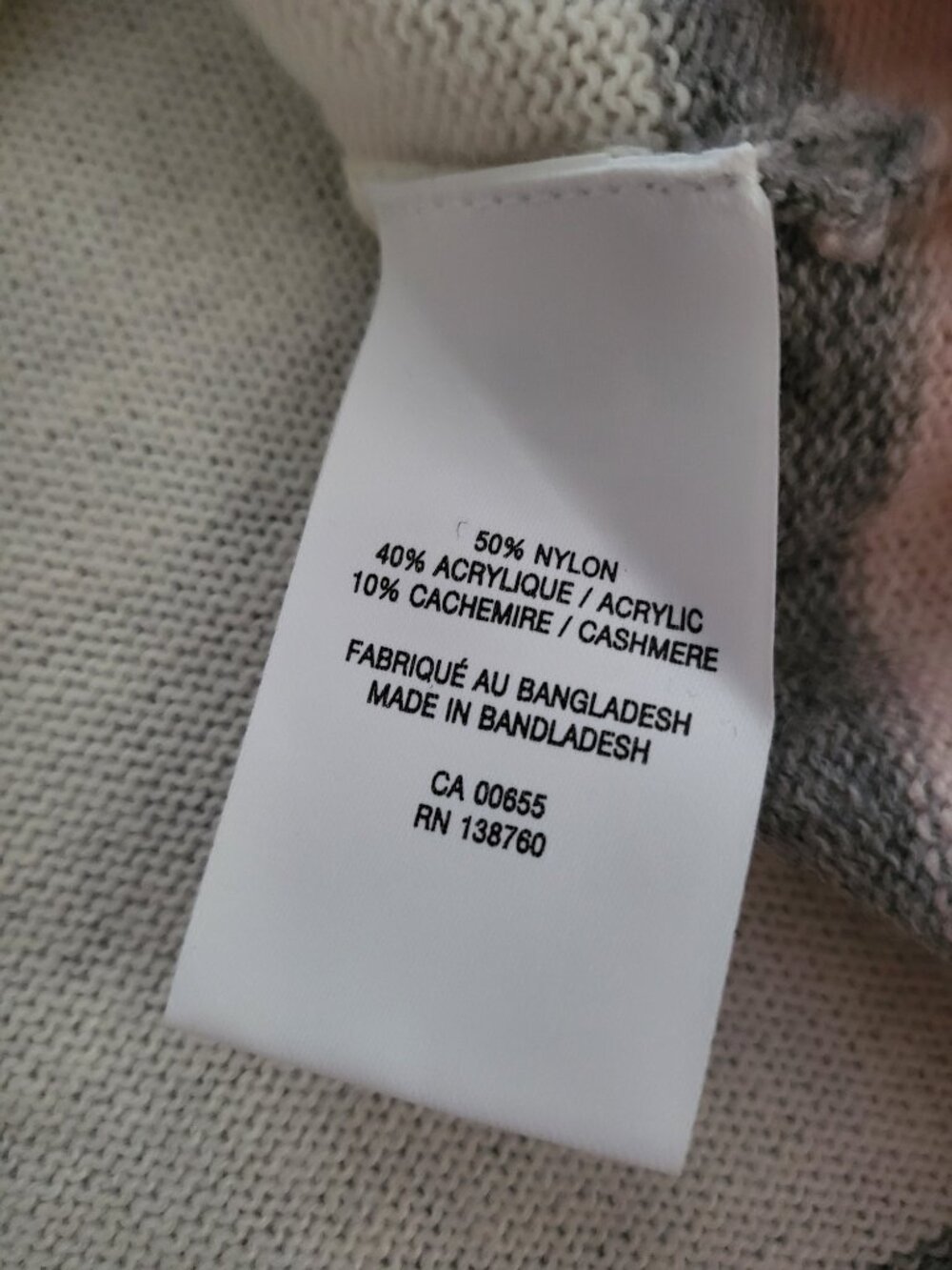 Cashmere Blend Colorblock V-Neck Cardigan Grey Cream 2X - Picture 3 of 8